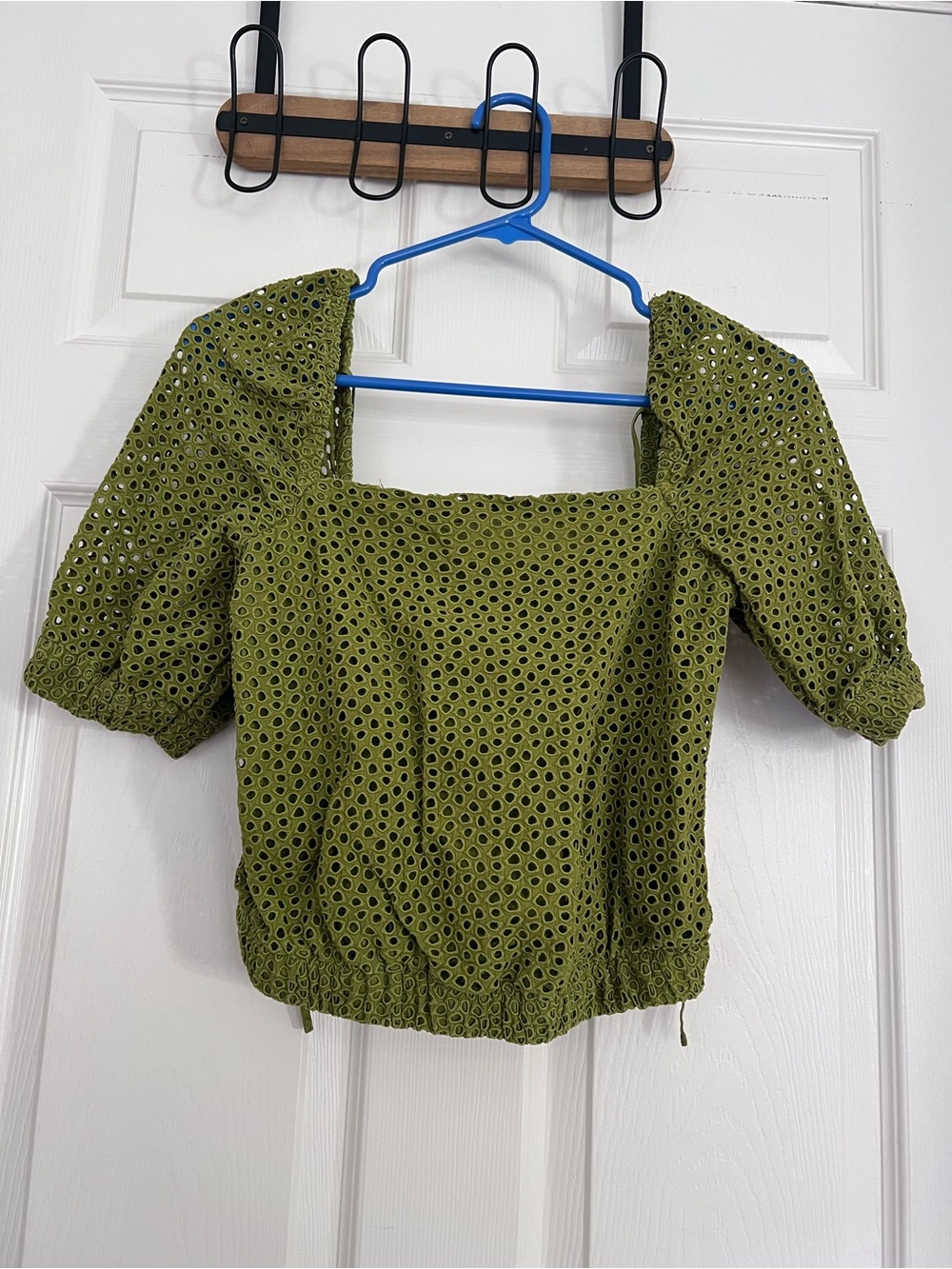 Everlane Olive Eyelet Square-Neck Puff Sleeve Crop Top